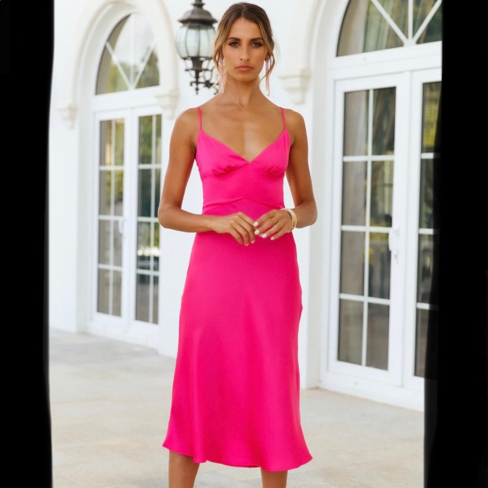 satin Brand new with tags.Hello Molly Scream Queen Midi Dress.Size US 6 Fuchsia.